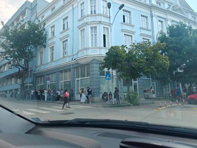 ЕТО ГИ „БЕЛИТЕ РОБИ“„ДЖАГАЙЦИ“ НА РАДЕВИЯ НЕКАДЪРНИК ИЛИН ДИМИТРОВ В БРУТАЛЕН КОНФЛИКТ НА ИНТЕРЕСИ, КОЙТО СИ ОПРАВЯ ЧАСТНИЯ БИЗНЕС, ВМЕСТО ТУРИЗМА! И ТИЯ, ДЕТО СЕ ГОТВЯТ ДА ИЗДИГАТ ИЛИН ЗА КМЕТ НА ВАРНА, ДА СЕ ЗАСТРЕЛЯТ! ЩЕ МИ КИПНЕ И АЗ ЩЕ СЕ КАНДИДАТИРАМ ЗА КМЕТ НА ВАРНА И ИЛИН-ЧО ЩЕ ГО… ДУХА!