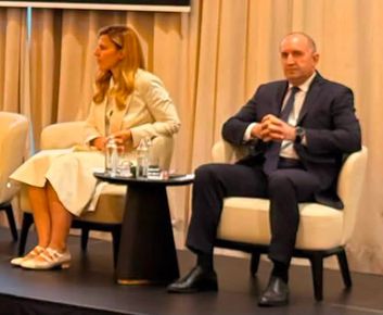 ВЪНКАШНАТА МИНИСТЪРКА Е НАЙ-ГОЛЯМОТО НЕДОРАЗУМЕНИЕ, А РАДЕВ ВИДИМО НЕ СТАВА ЗА ПОЛИТИК. СТРАТЕГИЯТА МУ СЕ НАРИЧА КОПРИНКОВ, ДЪЛБОКИТЕ ВЪЗГЛЕДИ ЗА РАЗВИТИЕТО НА БЪЛГАРИЯ НА ФИЛЬО ГОЧООЛУ И ТАНАС ДОЧООЛУ
