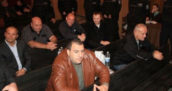 ОЧАКВАЙТЕ САМО В „АФЕРА“ СКАНДАЛНАТА КНИГА НА ЕМИЛ МИЛЕВ – КРОКОДИЛА: „ДОЖИВОТНО ОСЪДЕН ЗА РАЗГОВОР, КОЙТО НЕ СЕ Е СЪСТОЯЛ“! „КИЛЪРИТЕ 1“ НЕ БЕШЕ СЪДЕБНО ДЕЛО. БЕШЕ ПОРЪЧКА И ОПИТ ДА СЕ УБИЕ ЧОВЕШКИЯ ДУХ. НО ДУХЪТ, КАКТО И ИСТИНАТА, НЕ УМИРА. ТОЙ ЧАКА. ДОКАТО НЯКОЙ ГО КАЖЕ НА ГЛАС. АЗ ГО КАЗАХ. СЕГА Е ВАШ РЕД“