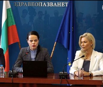 АШКОЛСУН! ВИЖТЕ КАК ОЛИГАРСИТЕ В ЗДРАВЕОПАЗВАНЕТО СИ ПРИВАТИЗИРАХА ЗДРАВНАТА МИНИСТЪРКА. САМИ СЕ РАЗКРИХА!