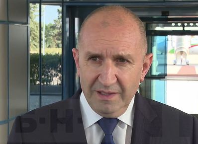 РАДЕВ, ЖЕНА ТИ ГО КАЗА ОШЕ ПРЕДИ ТРИ ГОДИНИ: „ВСИЧКО СЕ ОКАЗВА ЕДНА ГОЛЯМА СЕЛЯНИЯ И САМОЗАБРАВЯНЕ ОТКЪДЕ СИ ТРЪГНАЛ“! ДНЕС НАГЛОТО ВИ ЛИЦЕМЕРИЕ И АРОГАНТНОСТ ЩЕ ВИ ИЗПРАТИ НА БУНИЩЕТО! ЧАО СТЕ, НЕКАДЪРНИ КРАДЛЬОВЦИ КОПРИНКОВО/РАДЕВИ!