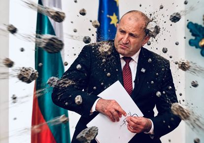 РАДЕВ И НЕГОВАТА НАСИПНА ПАРТИЯ ИЗЯДОХА ЧУДОВИЩЕН БОЙ. РАДЕВ, КЪДЕ ТИ ОТИДОХА 1 МИЛИОН ЧОВЕКА? ЩЕ ТИ КАЖА!