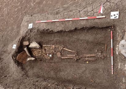 Некропол, състоящ се от 135 гробни съоръжения, е открит в Стара Загора