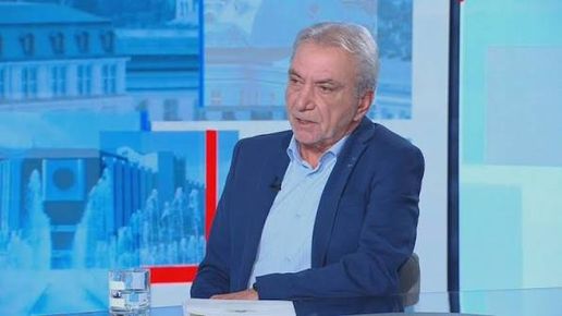 КЗК отчете 400% ръст на сигналите и предупреди: Млекопроизводството е пред загиване