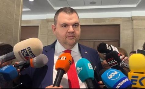 Делян Пеевски: Ще гласуваме „за“ разполагането на американски самолети на авиобаза „Безмер“