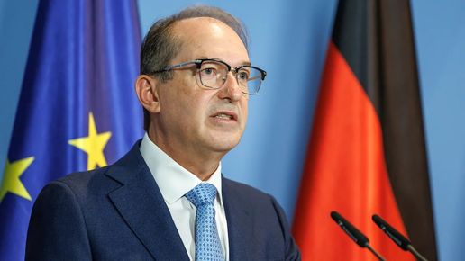 Германия обмисля отнемане на защитния статут на част от сирийските бежанци