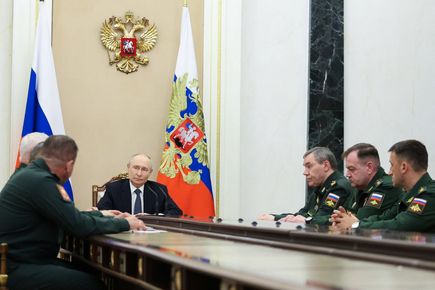 Русия заплаши с ядрен отговор, ако НАТО отреже достъпа до Калининград