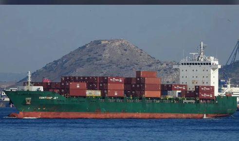Кораб, отплавал от Израел, е атакуван с дронове в Черно море край Шабла