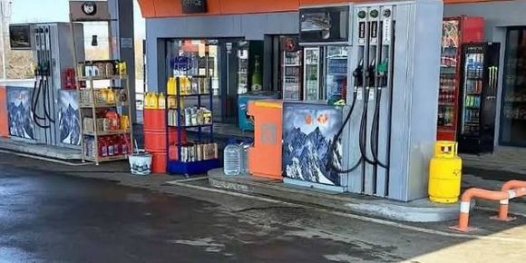НАП и ГДБОП проверяват бензиностанции в цялата страна: Откриха нарушения в седем области