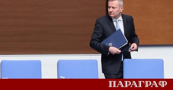 Министърът на културата Евтим Милошев защити официално назначението на Ия ...