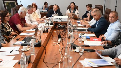 Правителството синдикатите и работодателските организации постигнаха съгласие и по последния ...