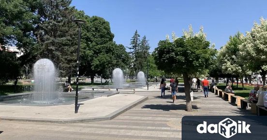 Във вторник времето през целия ден ще се задържи предимно ...