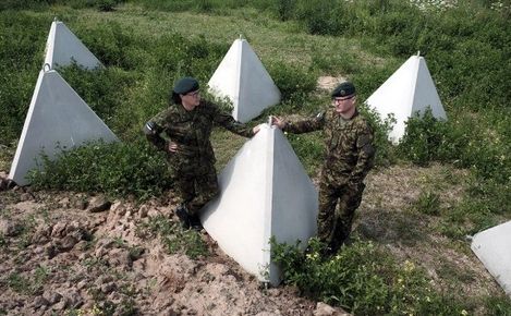 НАТО спешно се готви за конфликт с Русия на източния си фланг