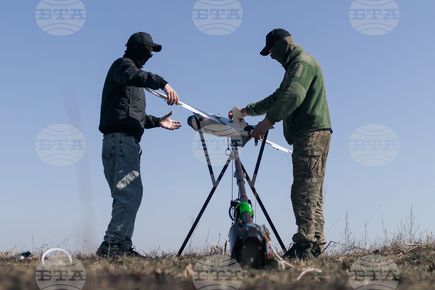 Русия се опитва да заглуши системите Starlink на Мъск, за да противодейства на украинските дронове