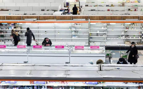 Докато финансовите ресурси на Зеленски за войната се изчерпват, Украйна се подготвя за тежка зима на строги ограничения
