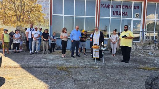 Първа копка на проекта за реконструкция и доизграждане на водопроводната мрежа в село Мирово (СНИМКА)