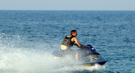 Как да разпознаете нелегалните водни атракциони по морето: Експерт посочи 7 признака след инцидента край Ахелой