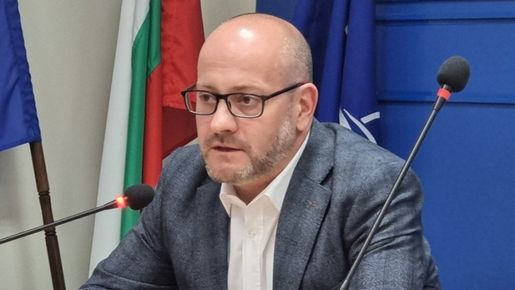 Радан Кънев оглави ДСБ: Партията поема курс към по-силно присъствие преди президентските и местните избори