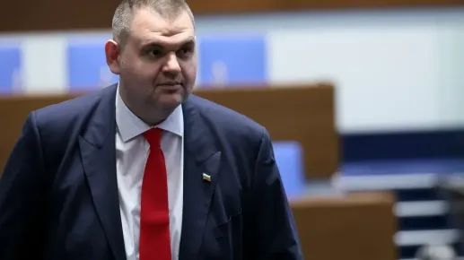 Бизнесмен, излязъл в справката на ГДБОП за полетите на Пеевски: Абсолютно невярно! Нямам честта да го познавам