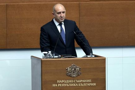 Румен Радев: Българите спряха да вярват на политиците заради безобразните лъжи