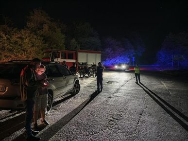 Пожар в складове на „ЕМКО“ край Царева ливада: риск от нови детонации