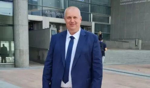 Община Ихтиман ще ремонтира градинката в кв. „Клисарци“. Кметът опроверга слуховете за продажба