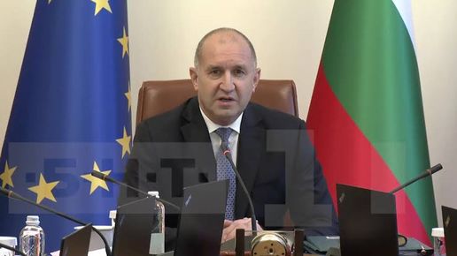Радев с тежки обвинения срещу Борисов и Пеевски: Няма да спрем до върха на олигархичната пирамида!