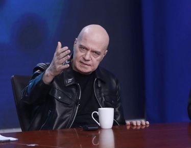 „Ние сме лошите!“: Слави Трифонов спира Телевизия 7/8 след седем години