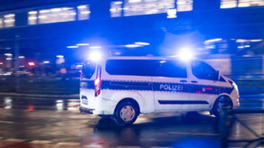Българин падна от влак, движещ се със 120 км/ч в Германия, след нападение от агресивен пътник