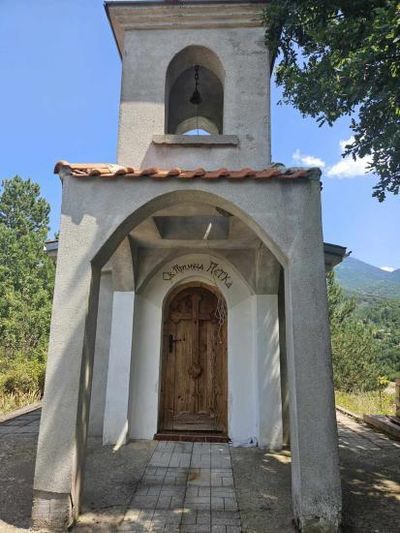 Параклисът „Св. Петка“ в Брежани празнува храмовия си празник днес