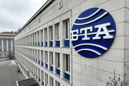 Скандалът с театъра в Благоевград се разраства: Скритите факти от доклада на АДФИ, медийният чадър на БТА и отговорът на „Топ Преса“