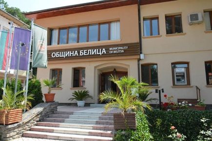 Белица изгражда мост между поколенията: деца ще въвеждат бабите си в дигиталния свят