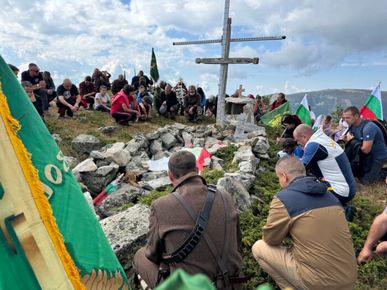 123 години по-късно: Потомци и жители почетоха подвига на Радон Тодев и неговата чета