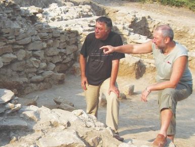 Турци избиват 110 боляри, за да завладеят България