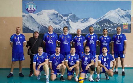 Силен финал и второ място за ветераните на ВК „Пирин“-Разлог