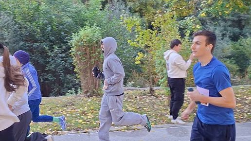 Розова вълна от съпричастност заля парк „Бачиново“: Благоевград се обедини срещу рака на гърдата