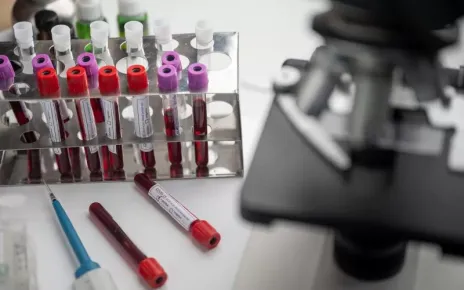 Акциите на Moderna и Merck скочиха рязко след пробив на ваксина срещу меланом