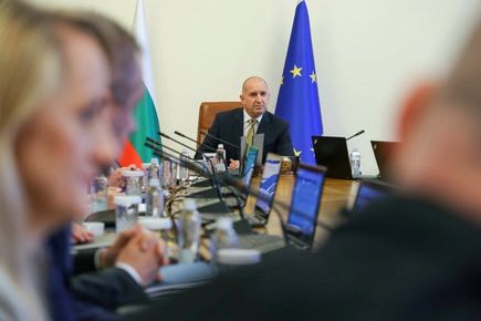 Ангажирани сме със съхраняването на ТЕЦ-овете и въгледобива, каза премиерът Румен Радев