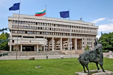 Външният министър спешно извика обратно в София посланика ни в ОАЕ