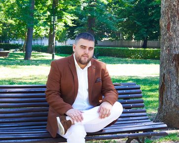 Доц. Любослав Костов: Независимостта не е паметник от миналото, а ежедневен избор