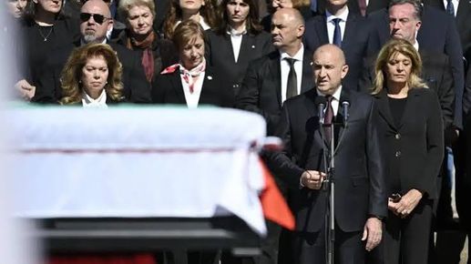 Днес един символ на държавническа доблест и на воински добродетели ще намери своя вечен дом в “Св. София”, каза Румен Радев