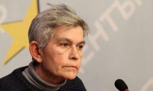 Велислава Дърева: Мислете с главите си! Тече сглобкаджийско сценарио за разкостване на държавата