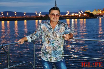 Искрен Пецов ще бъде водещ на XIII-ите Bright Awards на 85-футов катамаран в Несебър