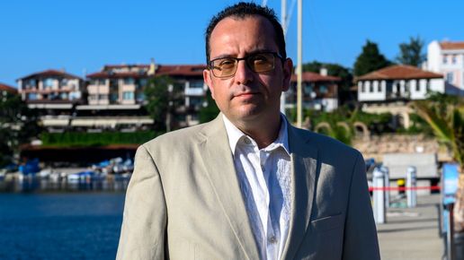 Християн Митев, награда за юрист в категория Право в интервю за БНР
