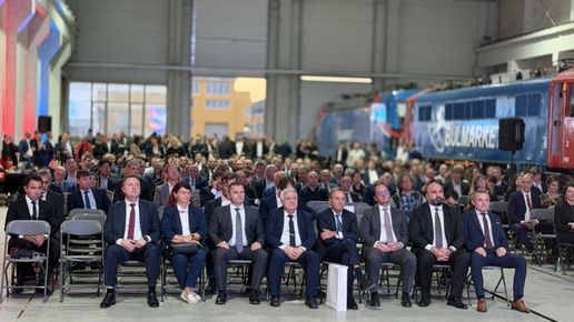 Зa нaд 60 млн. eвpo: Бyлмapĸeт пpeвъpнa нaй-cтapия лoĸoмoтивeн зaвoд в Бългapия в cъвpeмeнeн жeлeзoпътeн цeнтъp