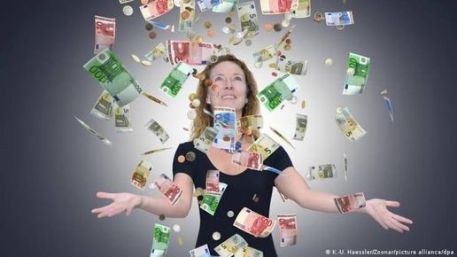 До края на лятото! Водопад от пари ще се изсипе върху тези три зодии