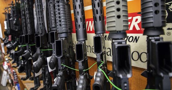 Върховният съд оспорва забраните за AR-15