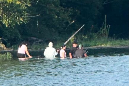 „Последната снимка“: Снимката на преминаващ лодкар може да са петимата възрастни, които се удавиха в Охайо