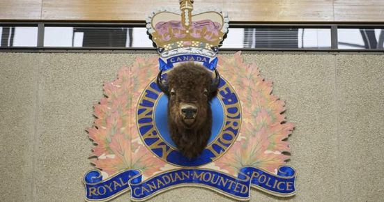 RCMP разследва след като две малки деца се удавиха в езеро в общността на Манитоба