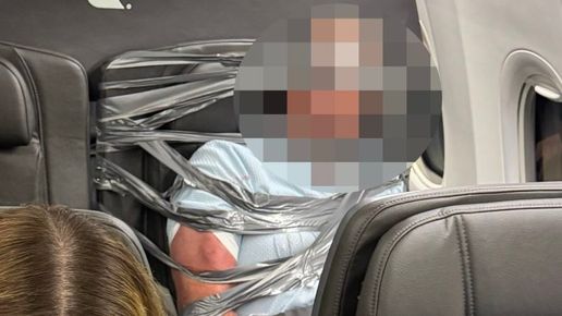 Разрушителен пътнически канал, залепен за седалка в първа класа, докато самолетът прави аварийно кацане